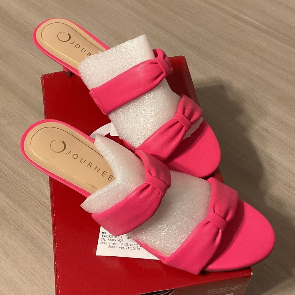 Journee Collection Fuchsia Slide Sandals